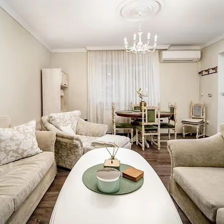 French House 게스트하우스 4*