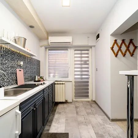 Pensión French House 4*