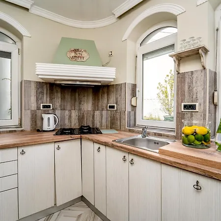 게스트하우스 French House