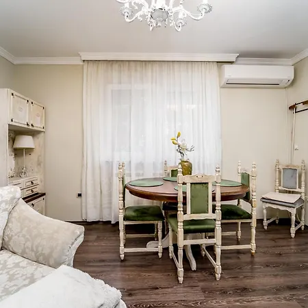 Guest house French House