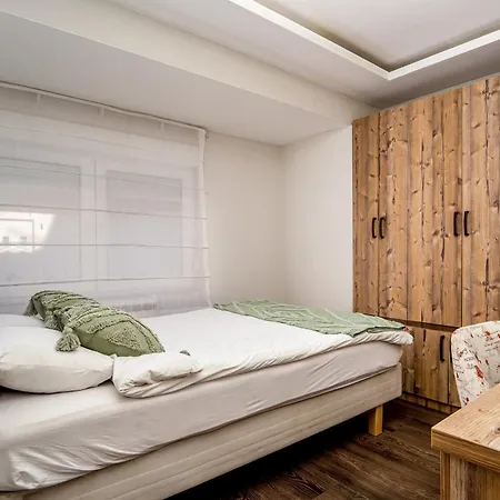 French House 贝尔格莱德