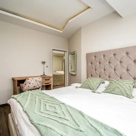 Guest house French House Belgrade