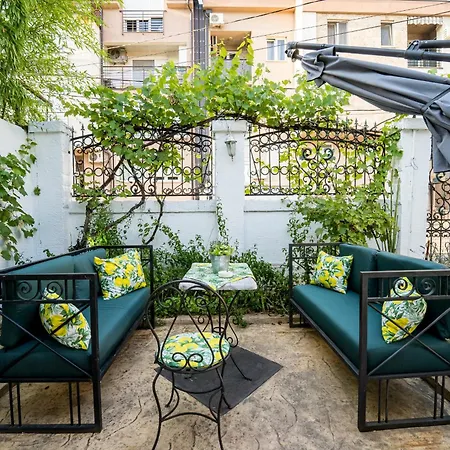 French House 4* 贝尔格莱德