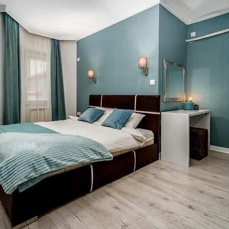 French House 4* Belgrado