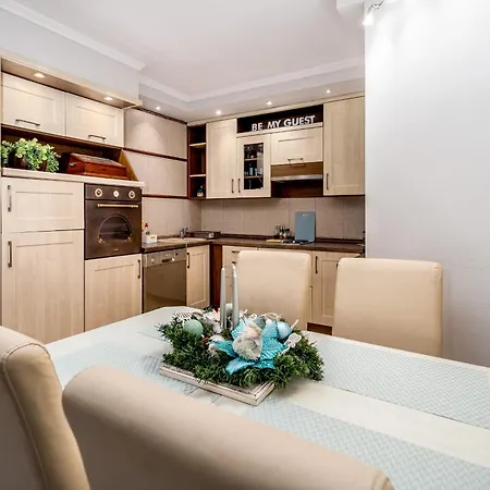 French House 4* Belgrado