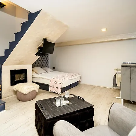 Guest house French House